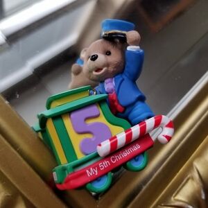 ❗Hallmark 2005 Keepsake "Child's Fifth Christmas" Bear Train Conductor Ornament❗